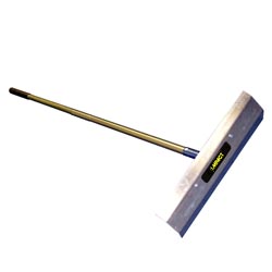 Concrete Rake with steel handle - Concrete - Impact - civil engineering