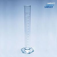 Measuring Cylinder with spout, Glass 2000ml capacity