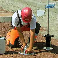 Light Weight Deflectometer with 1000 test memory